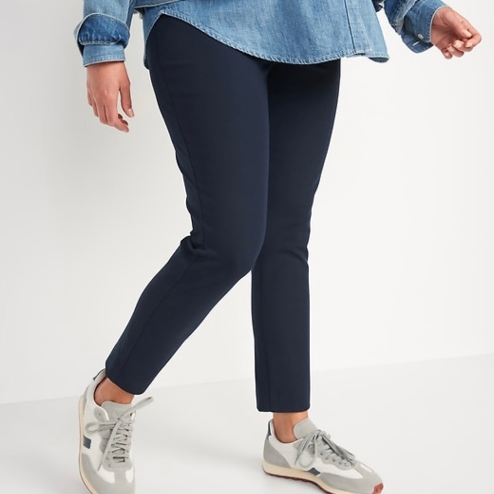 Old Navy Maternity Pixie Pants